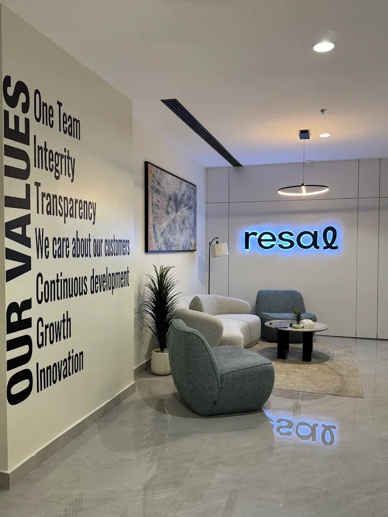 Resal Office — view 2