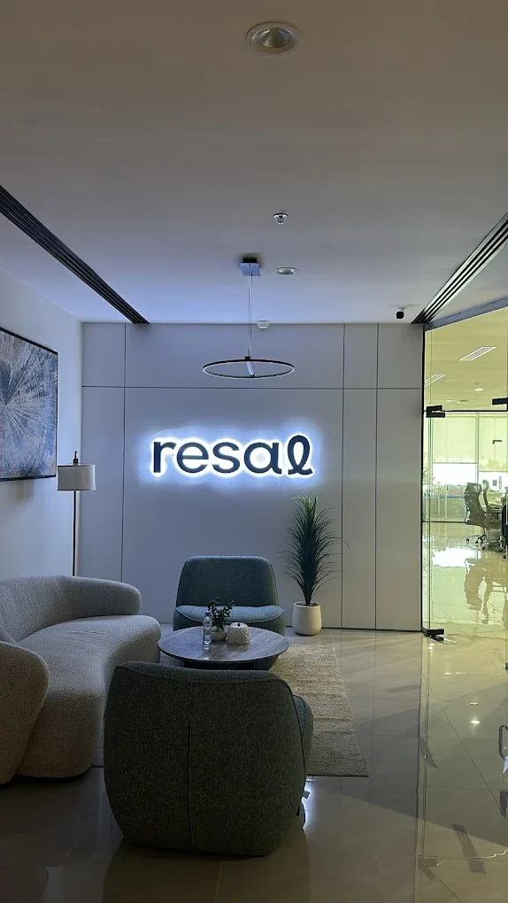 Resal Office — view 4